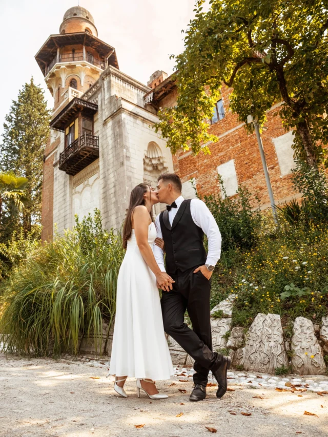 Zaplešiva v večnost.🩷

Letos imam na voljo še nekaj sobotnih terminov za najhitrejše (na primer 2.5., 16.5., 20.6., 11.7., avgust…) in vesela bom vajinega sporočilca na info@dunjakosuta.si 💌

#poroka #porokaslovenija #slovenia #porocnidan #poročnifotograf #fotograf #fotografiranjeporoke #novagorica #rafut #parkrafut #go2025 #slovenianphotographer #wedding #weddingphotographers #weddingphotography